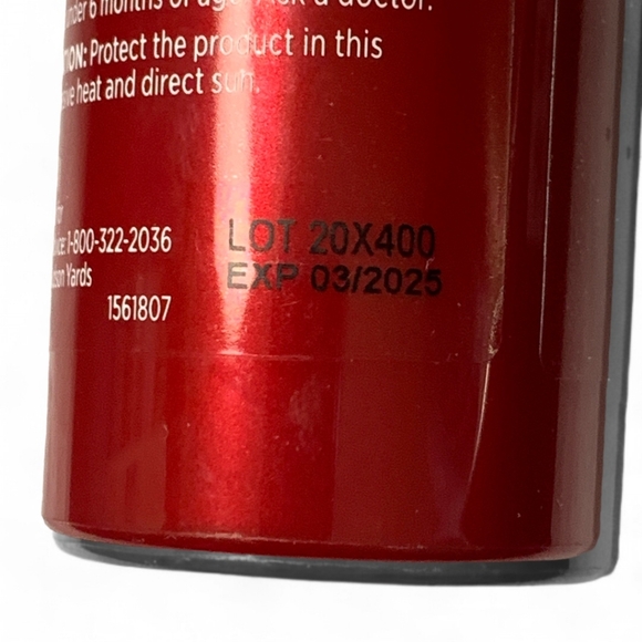 L'oreal Paris Revitalift Triple Power Broad Spectrum SPF 30 Sunscreen 1.7 FL oz - Picture 3 of 4